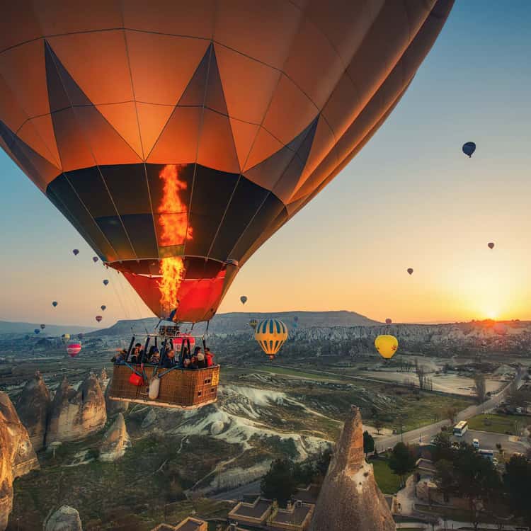 Alanya'dan 2 Günlük Kapadokya Turu Yapmaya Değer mi? Seyahat Süresi, Maliyetler ve Balon Turları